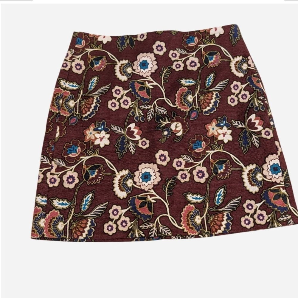 Pre-owned LOFT Burgundy Floral Mini Skirt